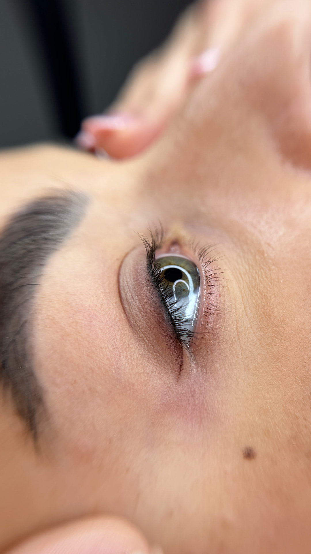 Soft eyeliner result close-up